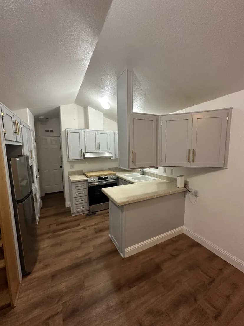 Gallery image 12