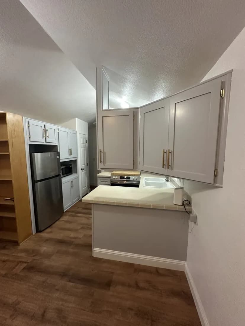 Gallery image 11
